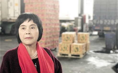 从背柑橘叫卖的家庭妇女到龙眼女王